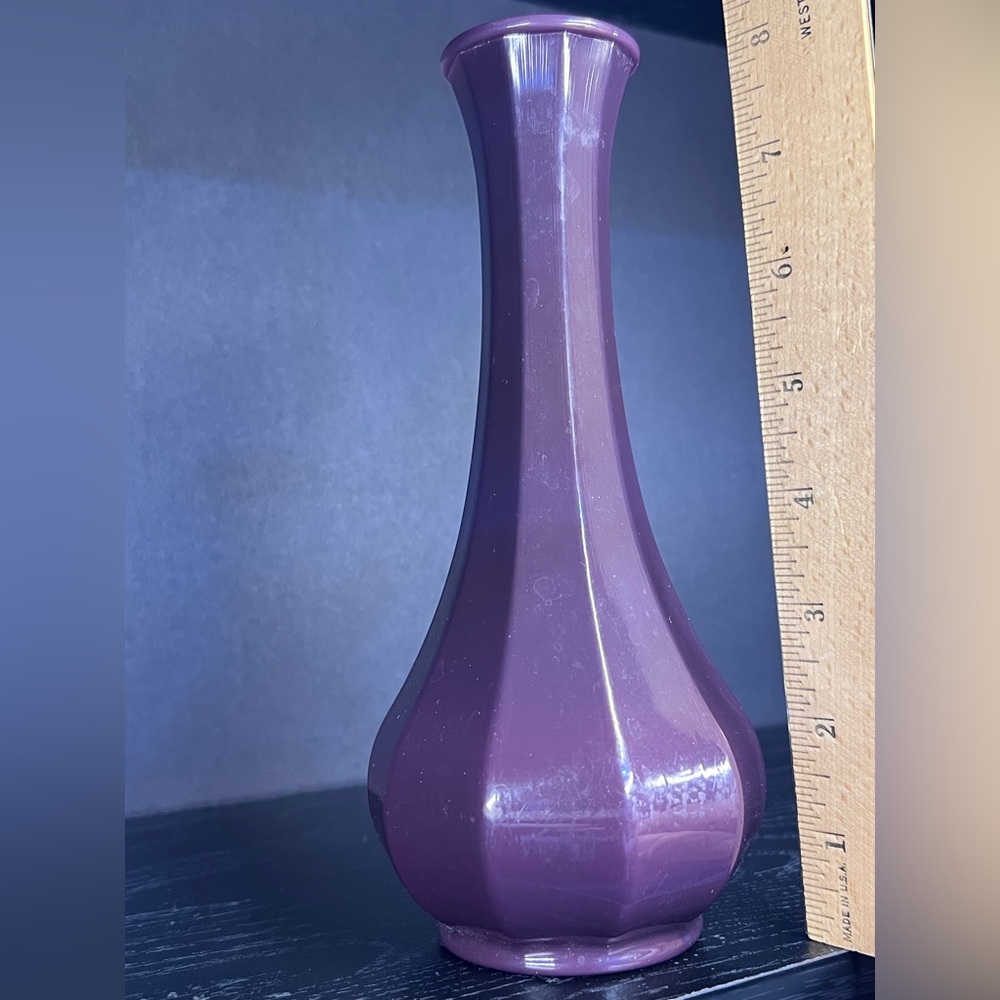 ❗️5/$10 - Purple Vase